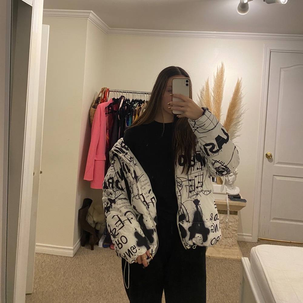 Adika Graffiti puffer jacket